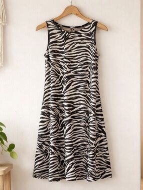 Rabbit Rabbit Rabbit Black & White Zebra Midi Dress Size 10
